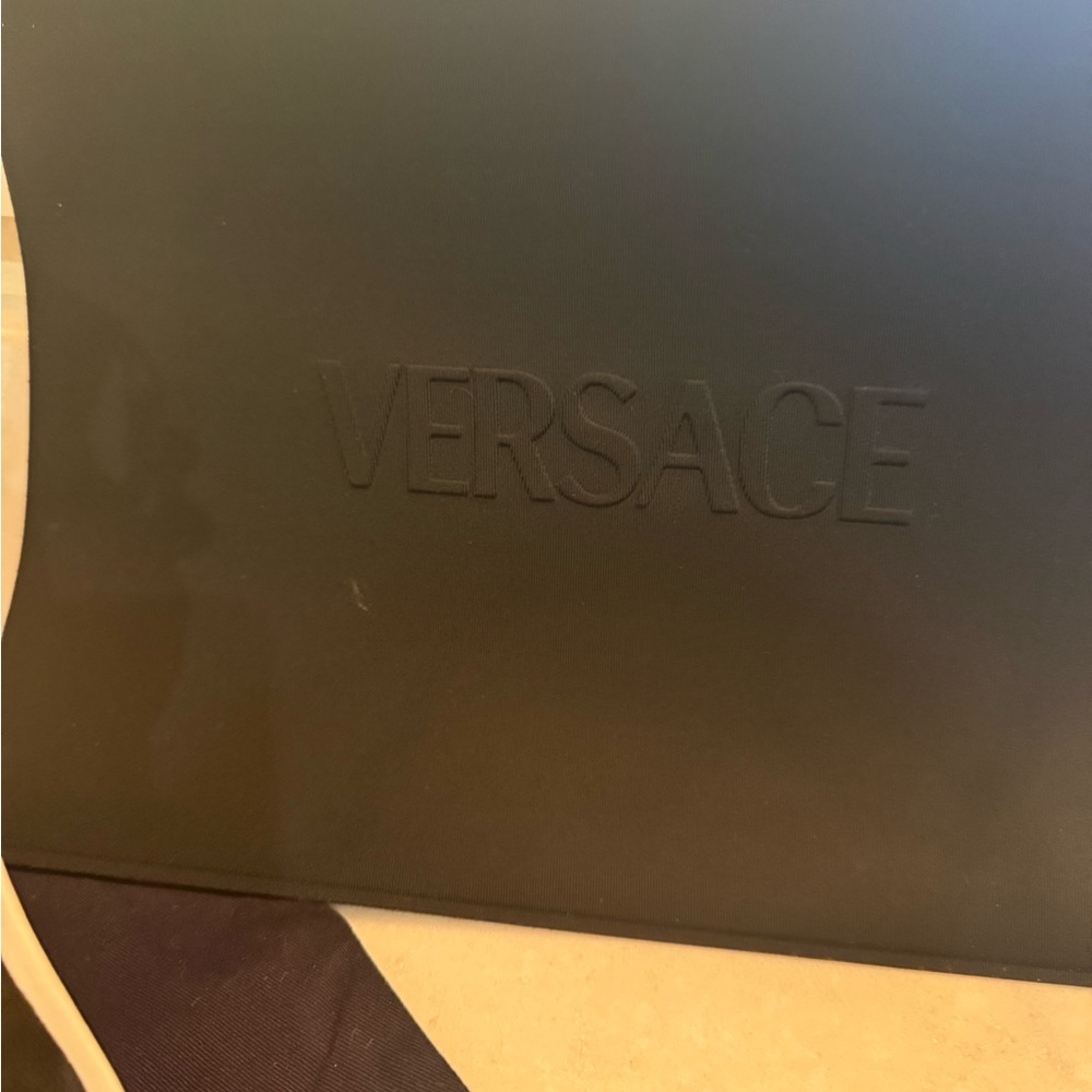 Versace White Leather Chain-Accent High Heel Sandals Including Pouch - Picture 5 of 7